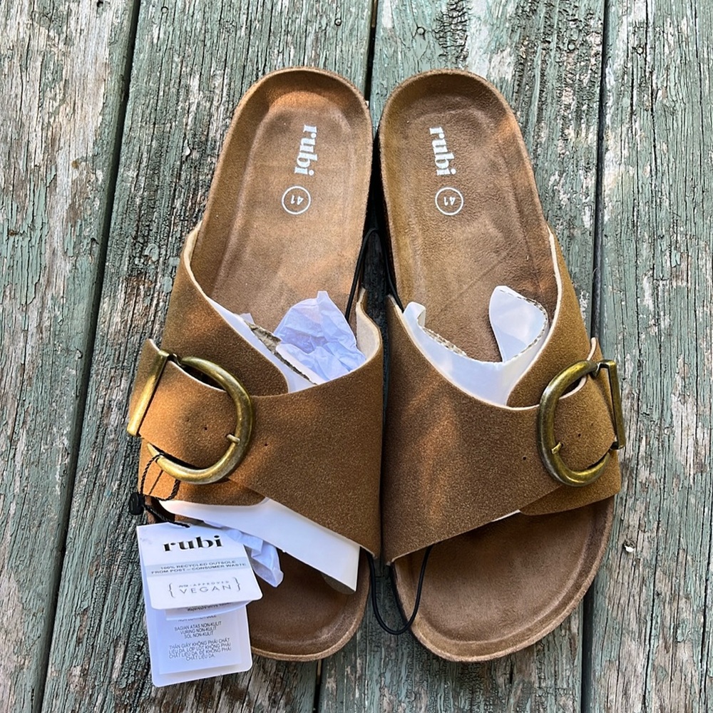 Rubi Suede Single Strap Slide